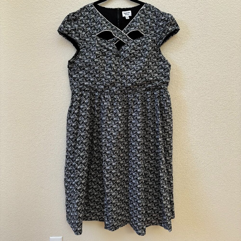 Unique Vintage x Magnolia Place Black Fit and flare dress